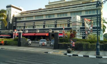 Savoy Homann Hotel Bandung, iconic Art Deco hotel from the Dutch colonial era on the Historische Indië tour Java