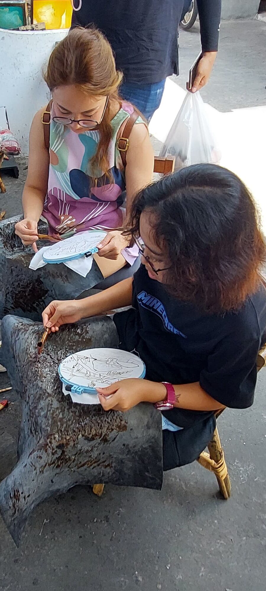 Leer batik maken in Yogyakarta met Javaindo Tour, traditionele canting techniek